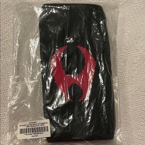 NWT Hylete Icon 6 inch Terry Wristbands Sweatbands Black and Pink OSFM